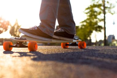 6 Best Longboards for Learning Tricks in 2025